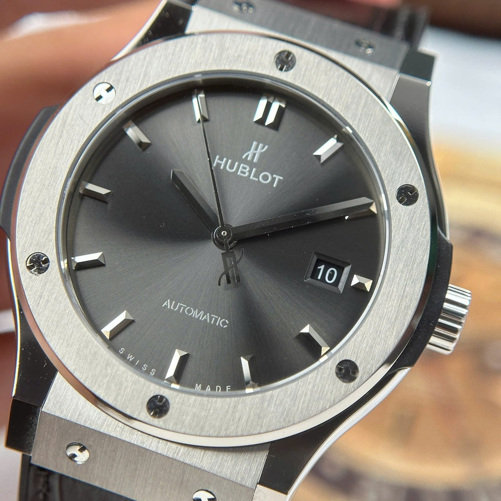 Hublot Classic Fusion Gray Watch Weight 84 Grams Super Light  42mm