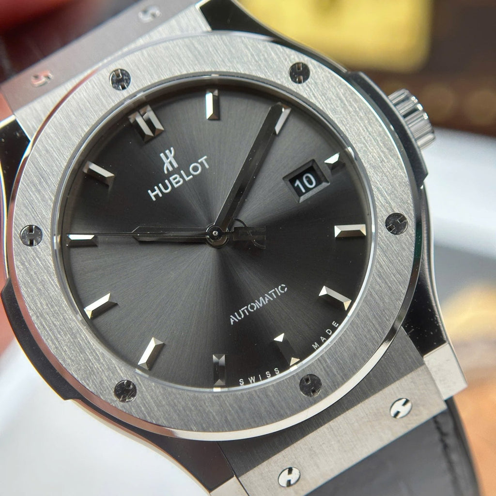Hublot Classic Fusion Gray Watch Weight 84 Grams Super Light  42mm