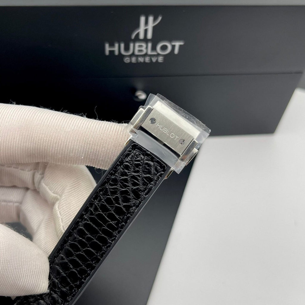 Hublot Classic Fusion  Watch Womens Black Dial 33mm