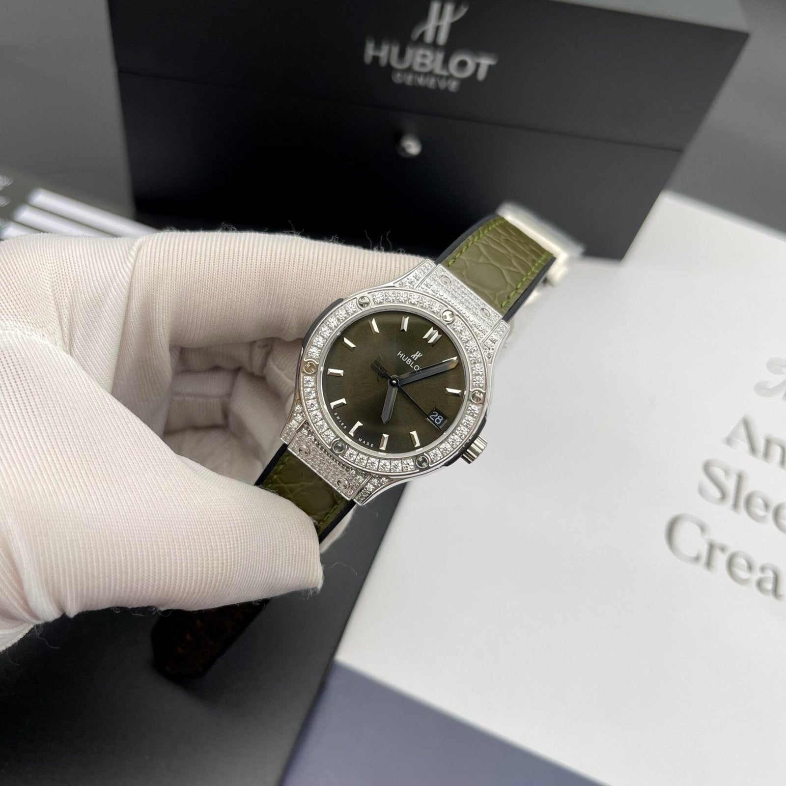 Hublot Classic Fusion Watch Womens Green Dial 33mm