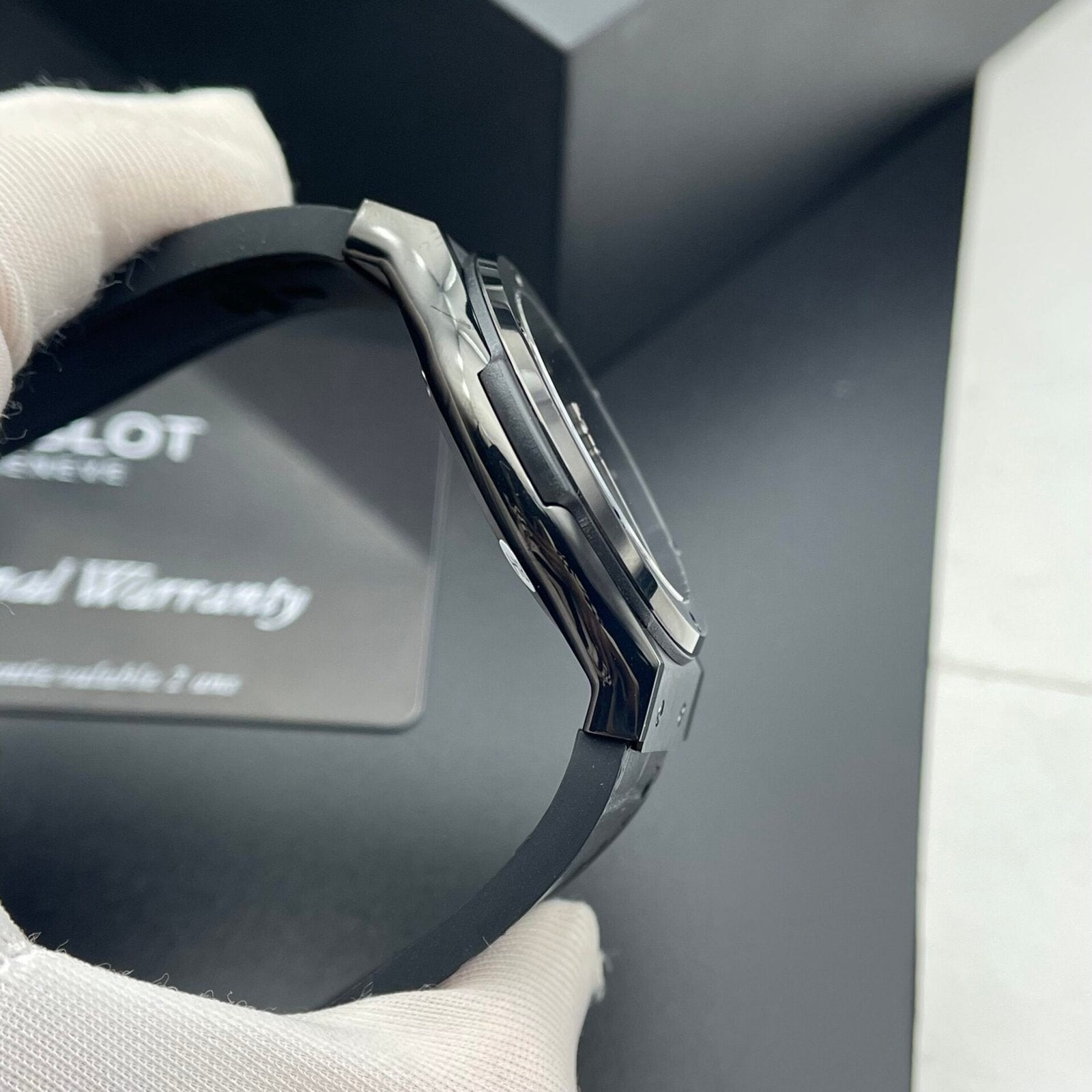 Hublot Classic Fusion Ceramic  Watch Black Dial 42mm
