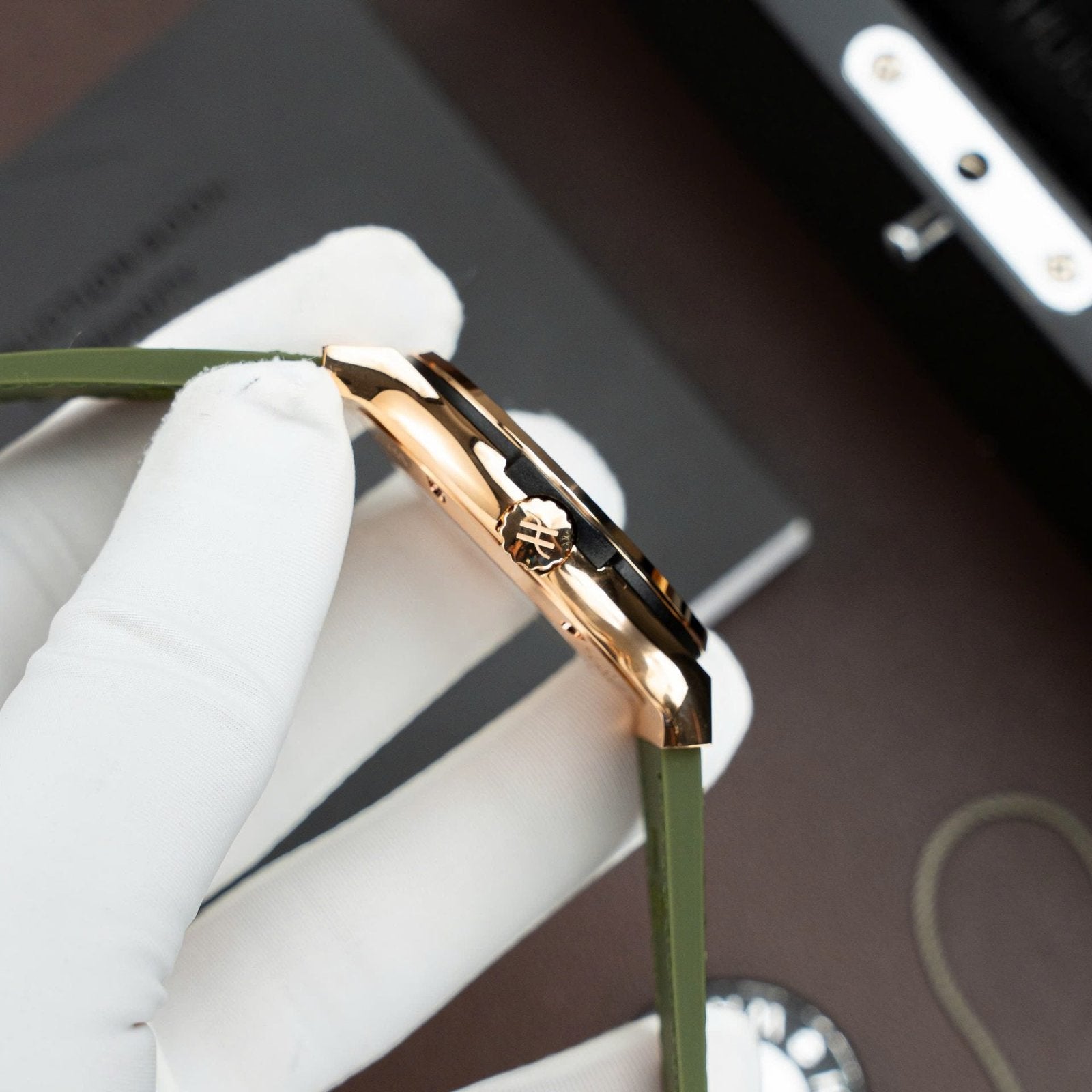Hublot Classic Fusion King Gold Watch Green Dial Movement SW300 Swiss Made 42mm
