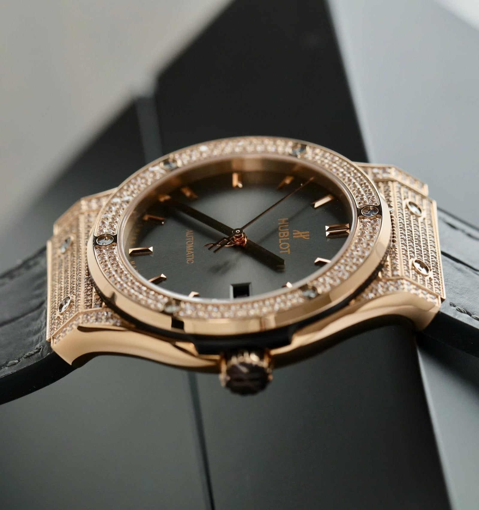 Hublot Classic Fusion King Gold  Watch Gray Dial Diamonds 42mm