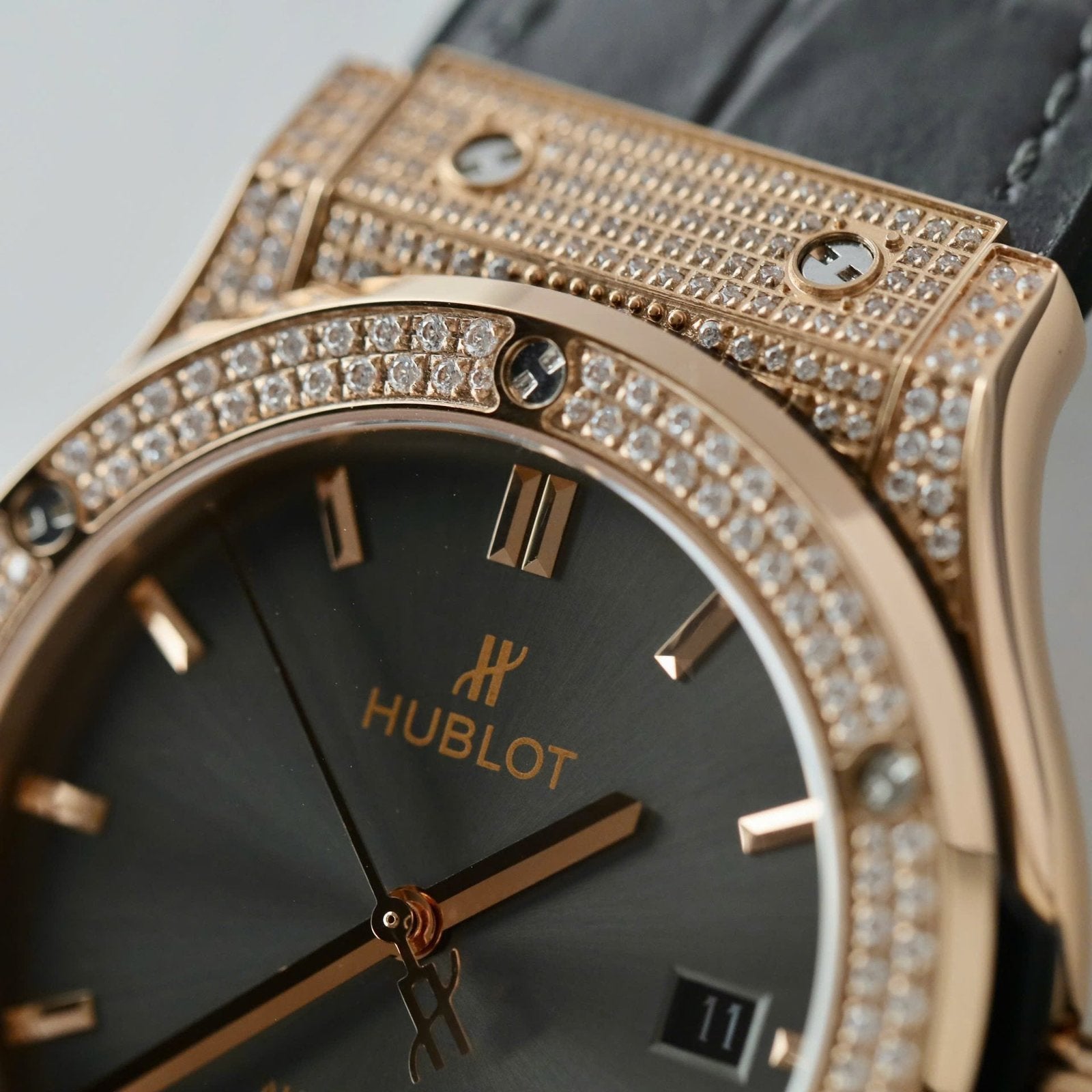 Hublot Classic Fusion King Gold  Watch Gray Dial Diamonds 42mm