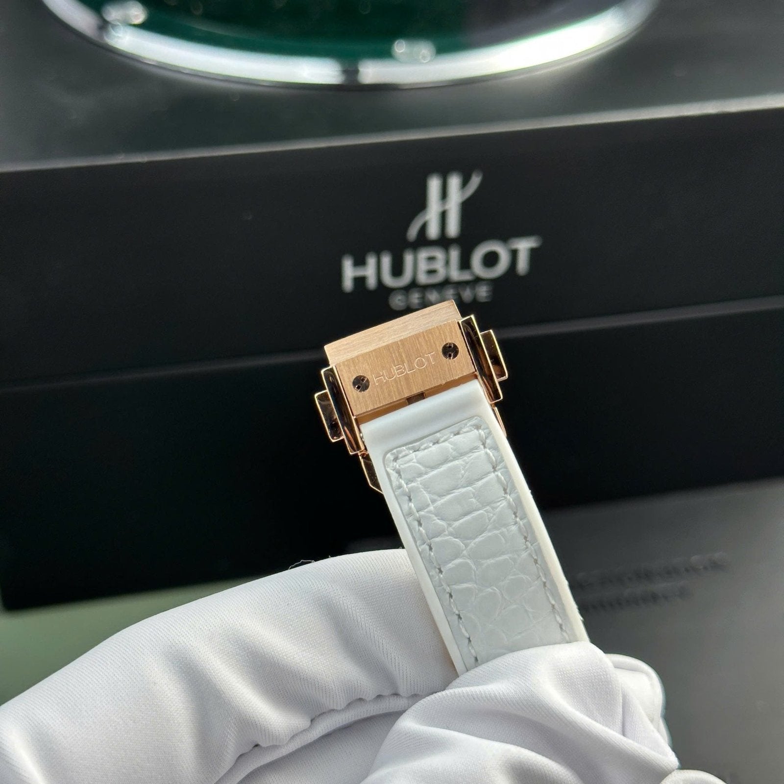 Hublot Classic Fusion King Gold Watch Women White 33mm