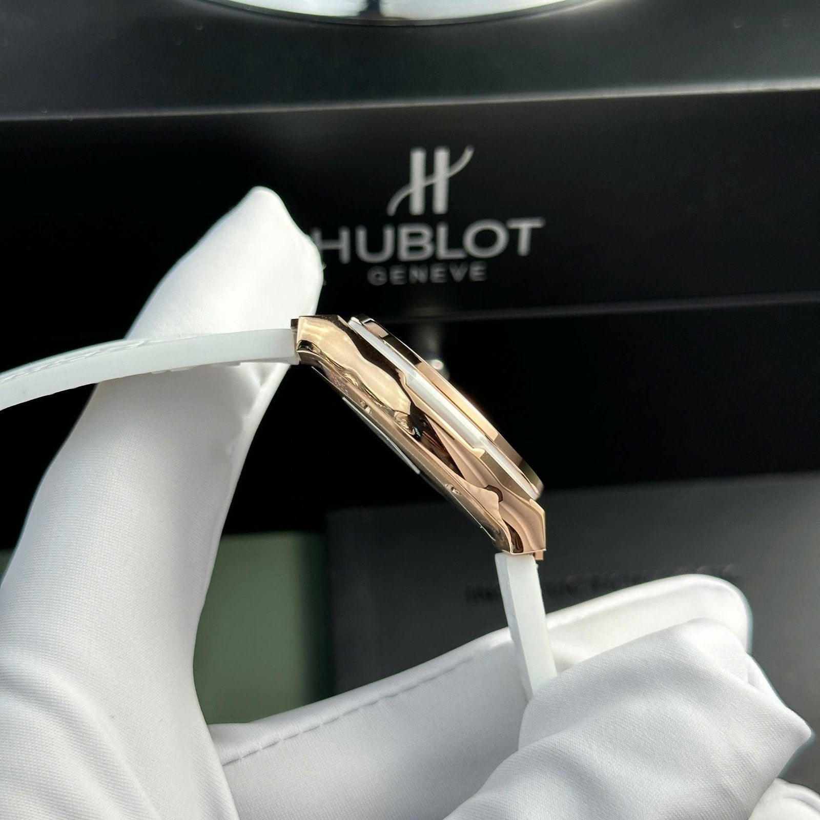 Hublot Classic Fusion King Gold Watch Women White 33mm
