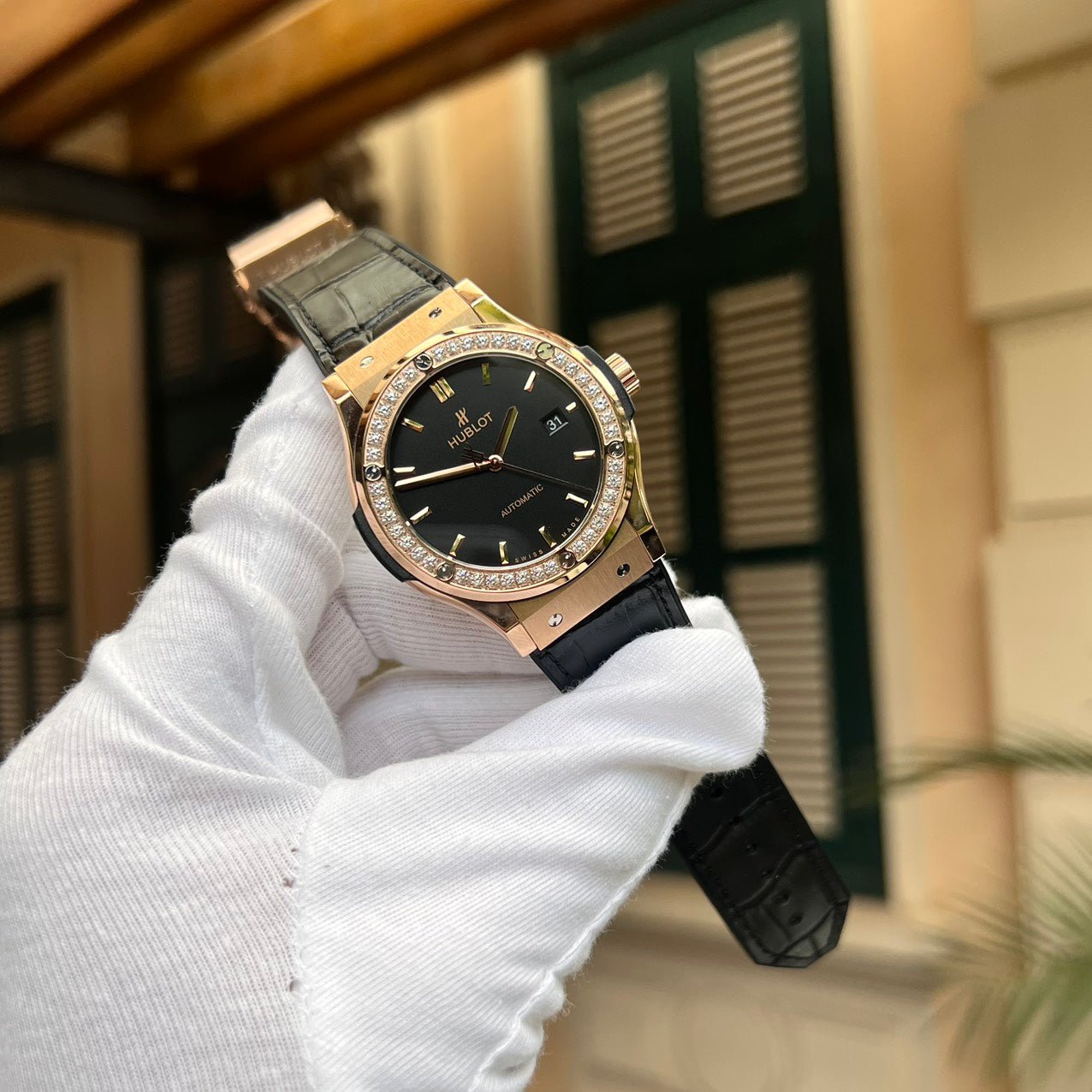 Hublot Classic Fusion King Gold Watch Diamond Bezel 42mm