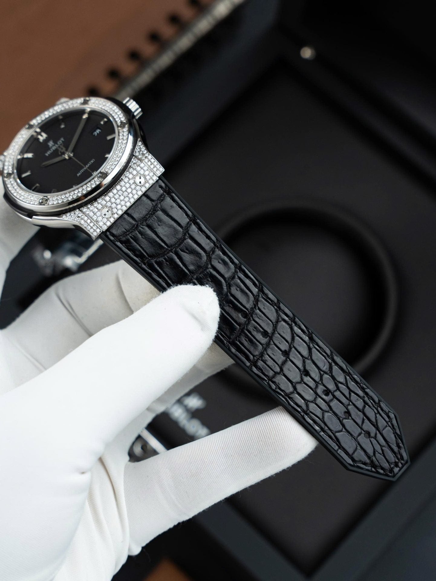 Hublot Classic Fusion Black Dial Watch Natual Diamonds Automatic SW300 Movement 42mm