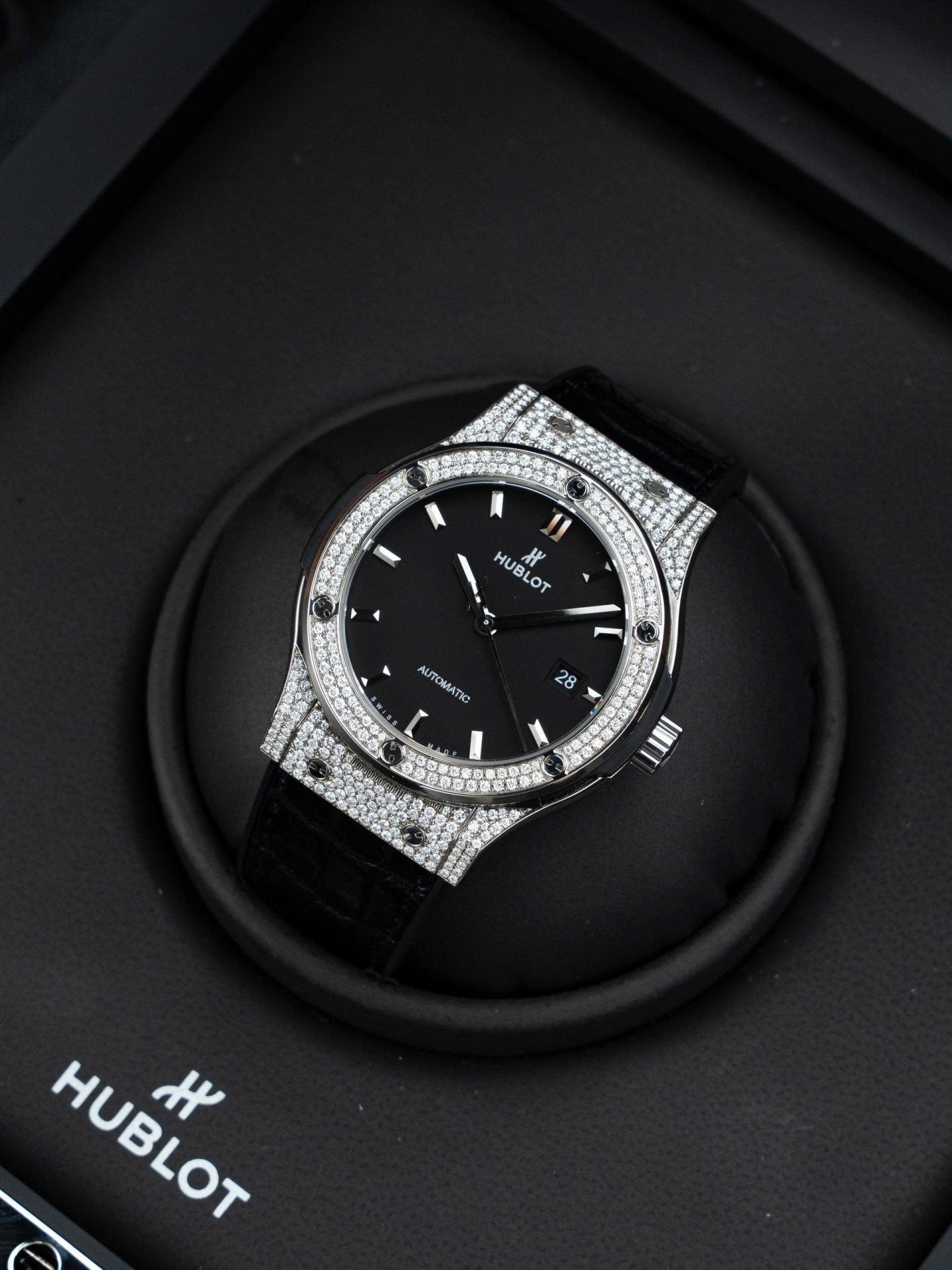 Hublot Classic Fusion Black Dial Watch Natual Diamonds Automatic SW300 Movement 42mm
