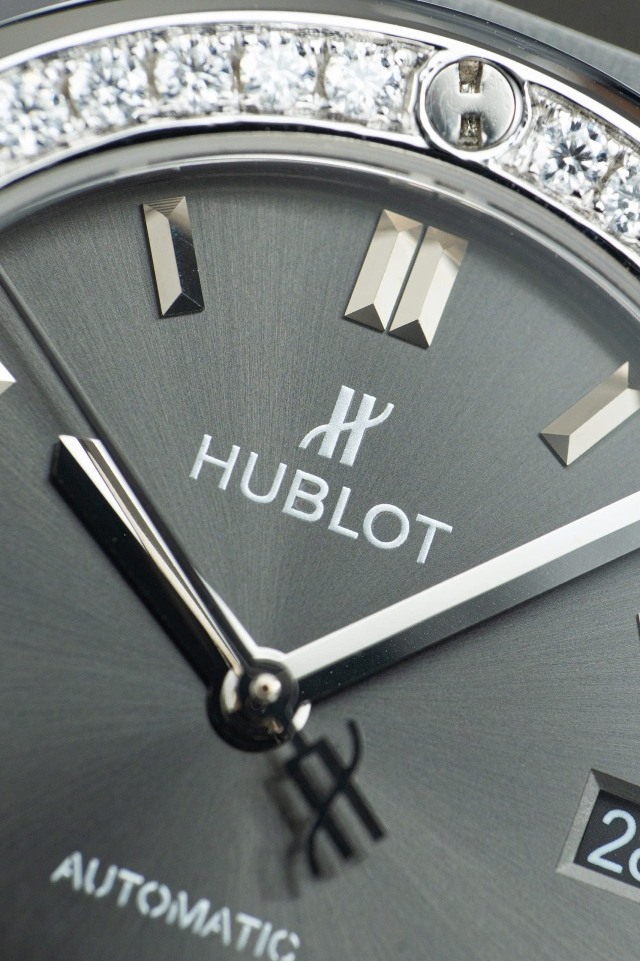 Hublot Classic Fusion Dial Gray Watch Bezel Diamonds Moissanite 38mm