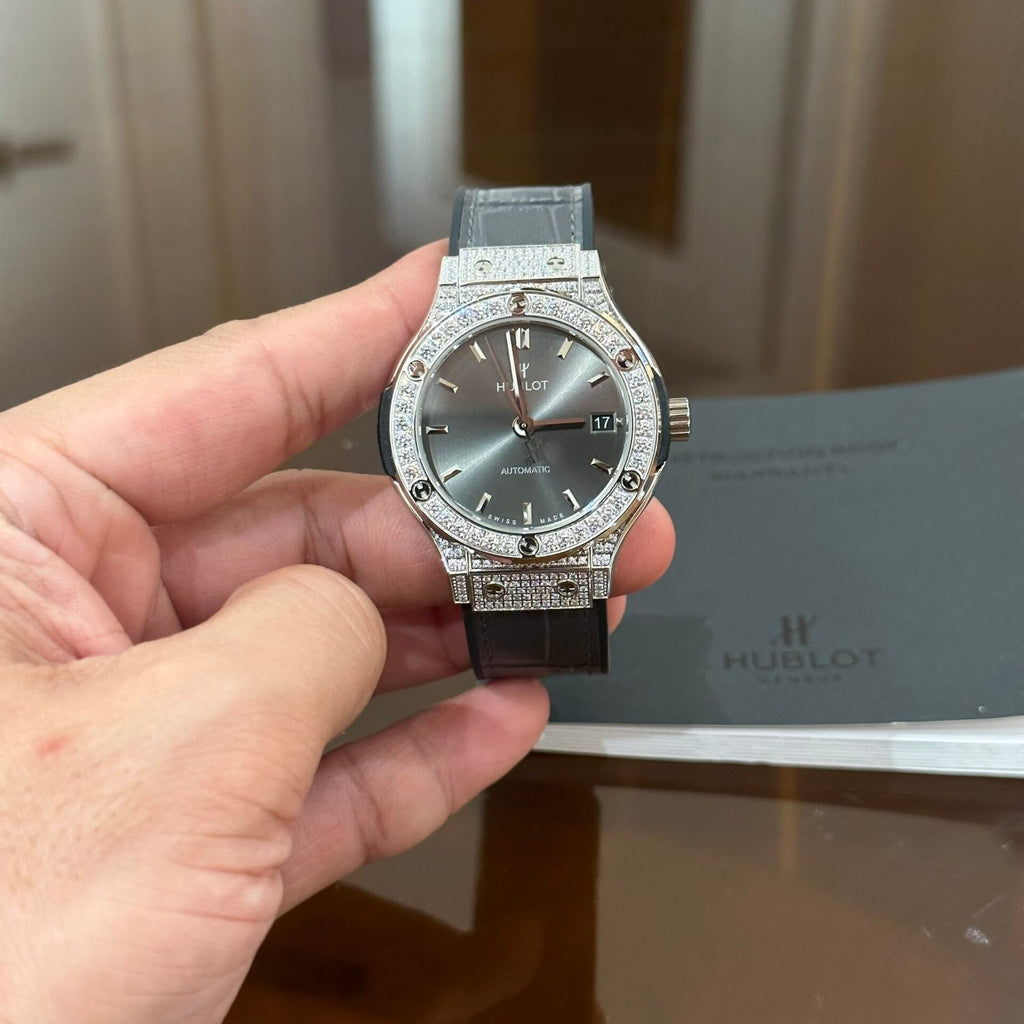 Hublot Classic Fusion Grey Dial With Diamond Bezel 38mm