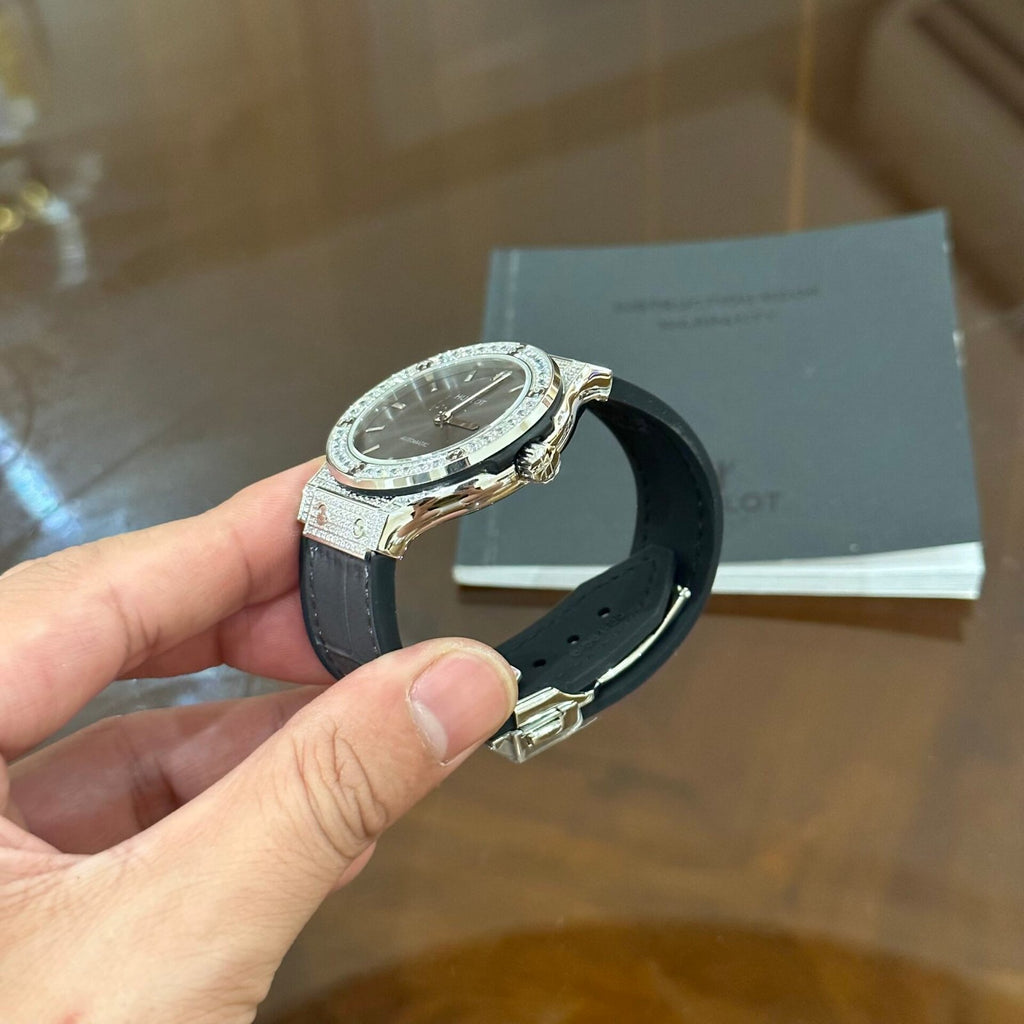 Hublot Classic Fusion Grey Dial With Diamond Bezel 38mm