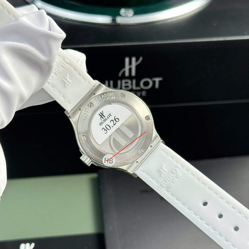 Hublot Classic Fusion 11 Watch White Women 33mm