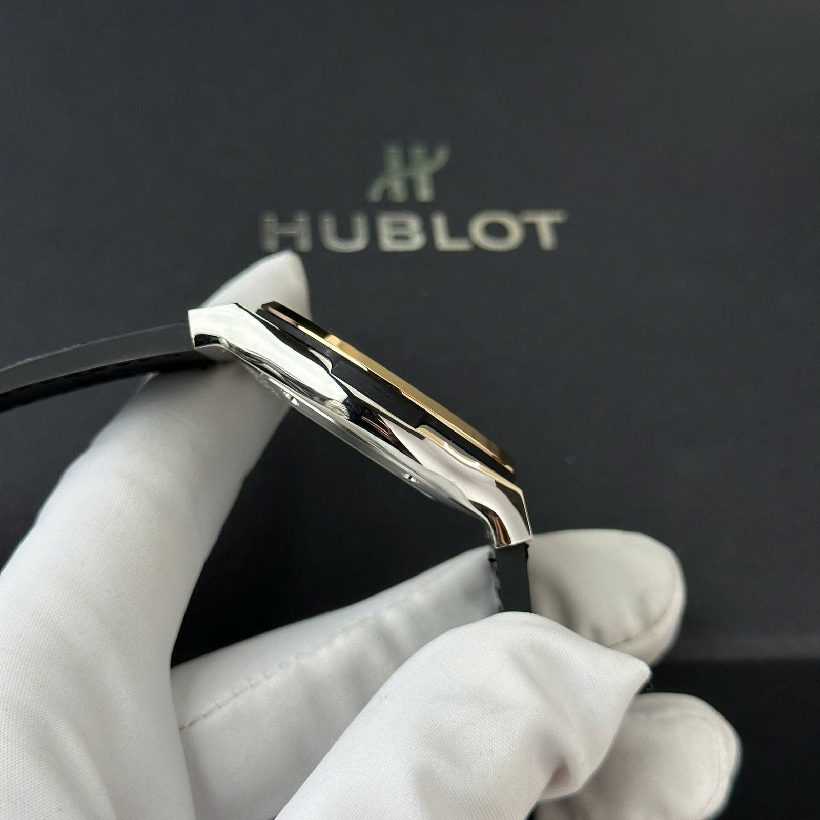 Hublot Classic Fusion Watch Black Dial King Gold Bezel 42mm