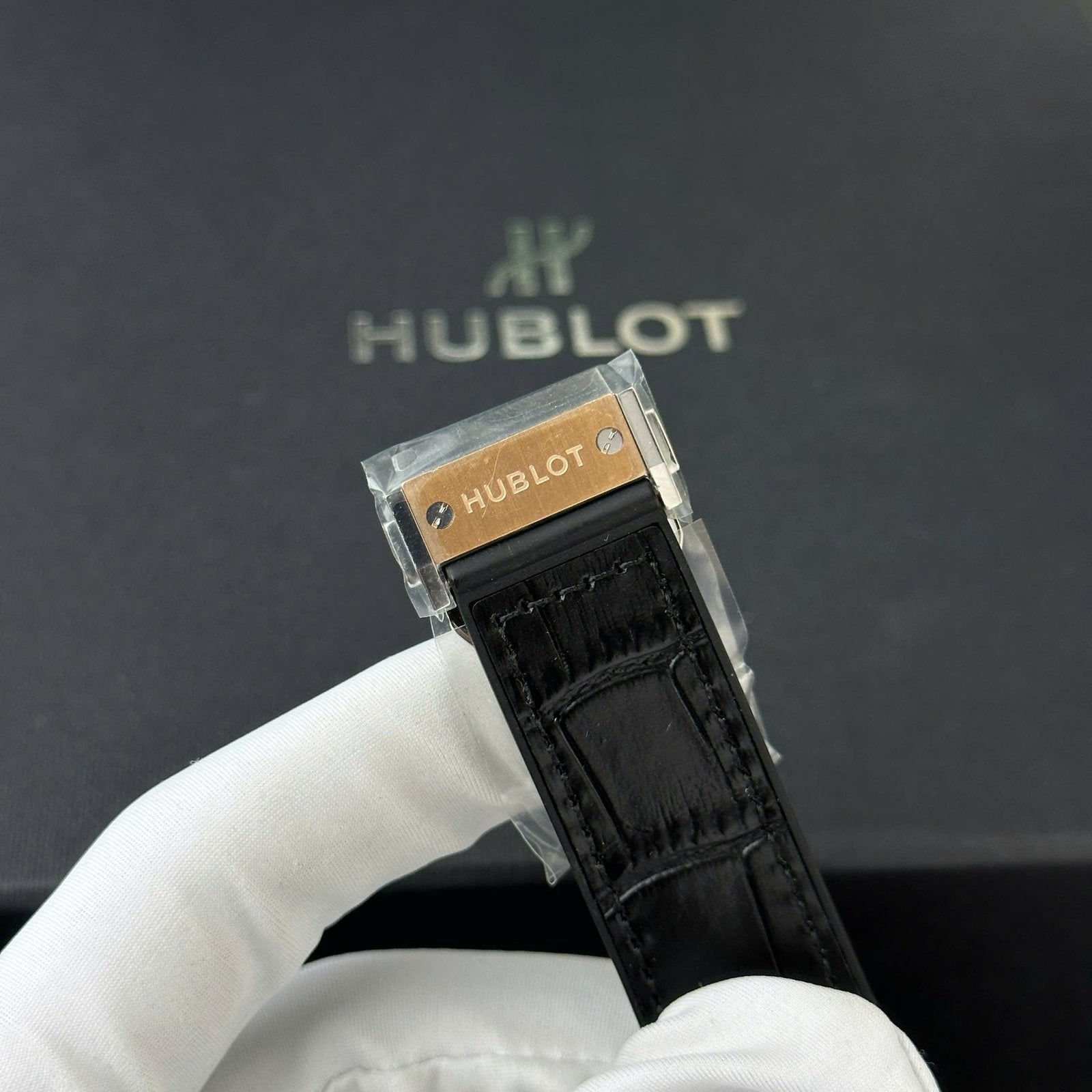 Hublot Classic Fusion Watch Black Dial King Gold Bezel 42mm