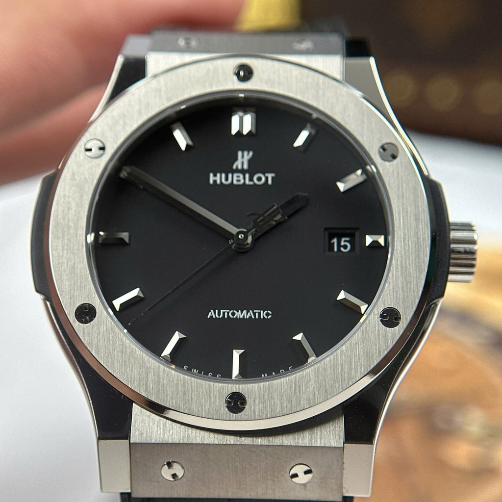 Hublot Classic Fusion Black Watch Weight 84 Grams Super Light  42mm