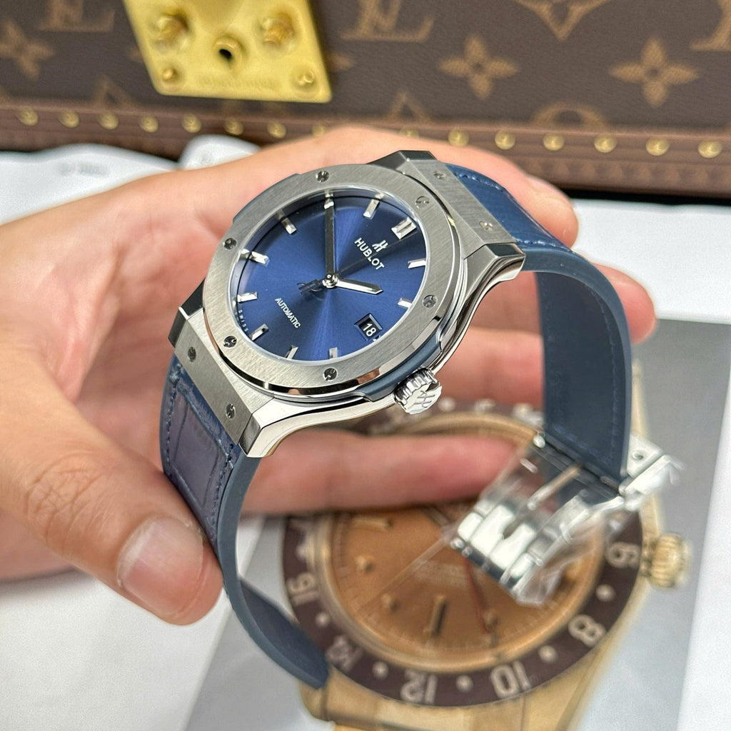 Hublot Classic Fusion Blue Watch Weight 84 Grams Super Light 42mm