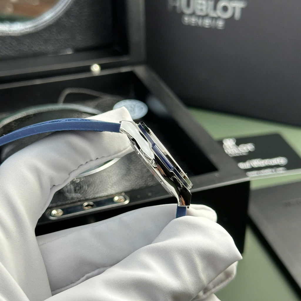 Hublot Classic Fusion Watch Womens Blue 33mm