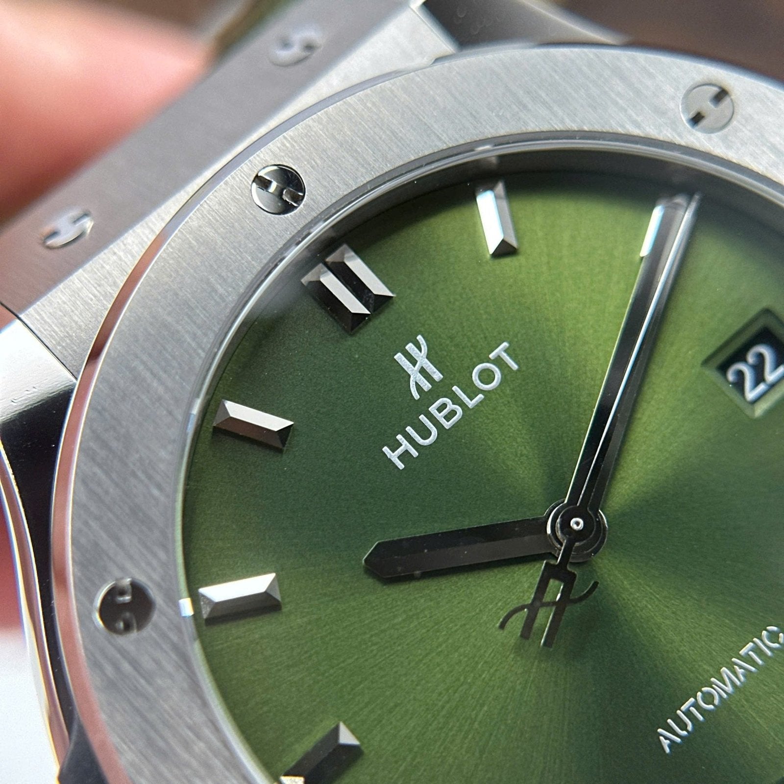 Hublot Classic Fusion Green Watch Weight 84 Grams Super Light 42mm