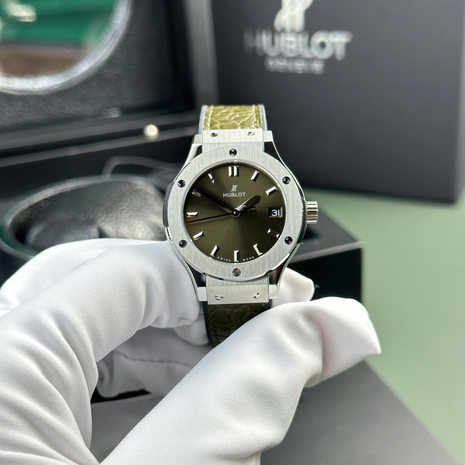 Hublot Classic Fusion Watch Womens Green 33mm