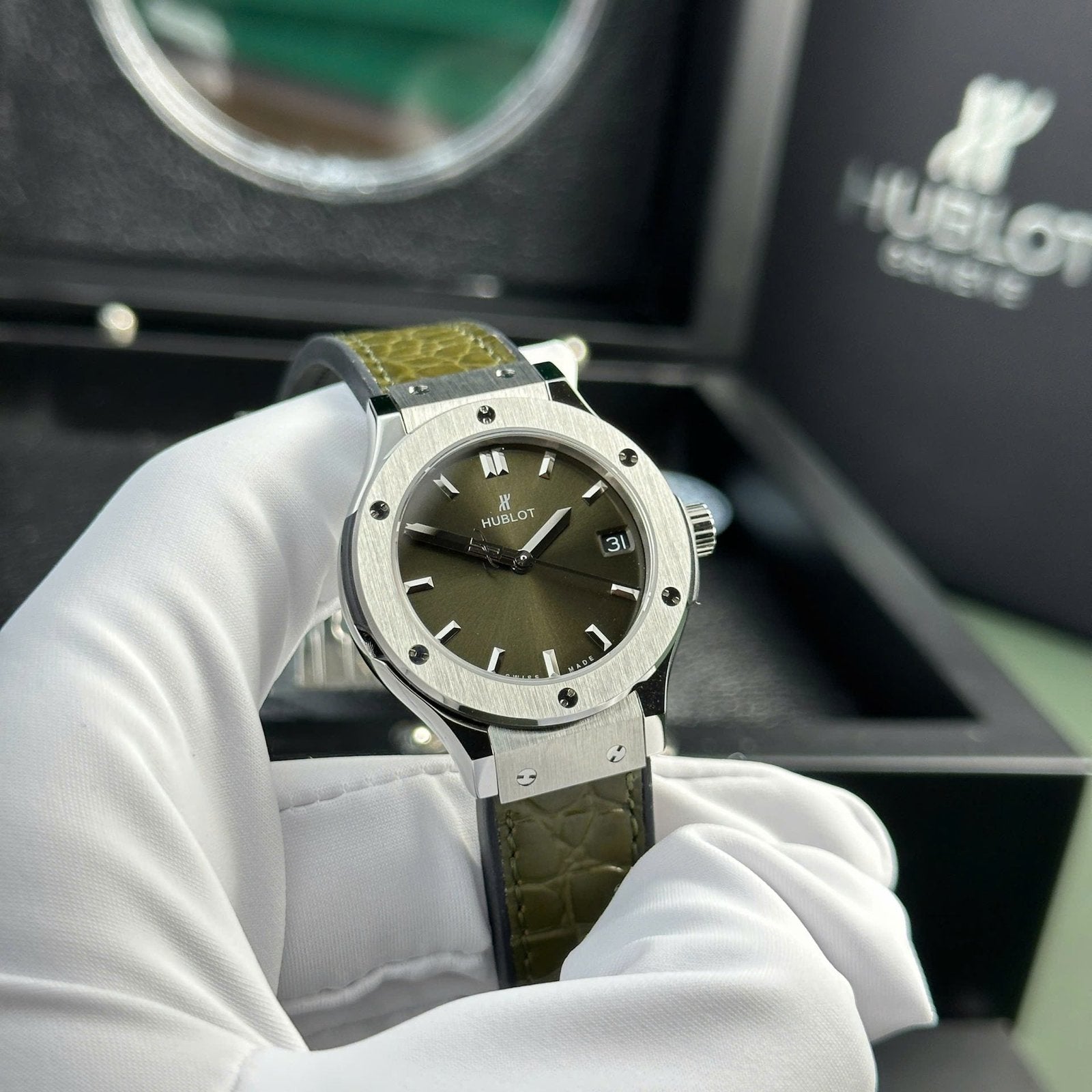 Hublot Classic Fusion Watch Womens Green 33mm