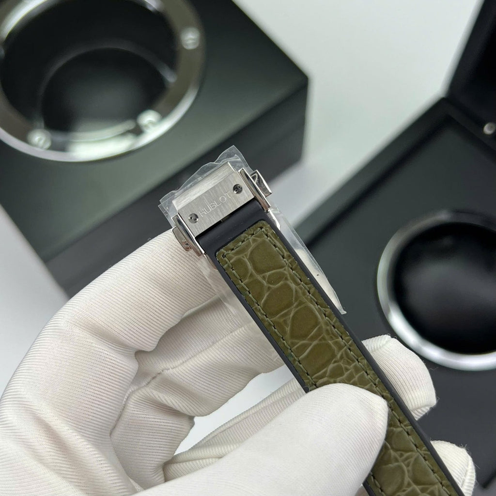 Hublot Classic Fusion Titanium Green  Watch Moissanite Diamonds 33mm