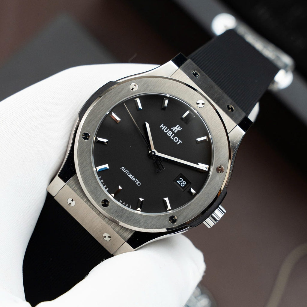 Hublot Classic Fusion Titanium Dial Black Watch Movement SW300 Rubber Strap 42mm
