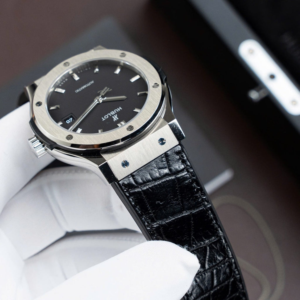 Hublot Classic Fusion Titanium Black Watch Movement SW300 Weight 84 Gram 42mm