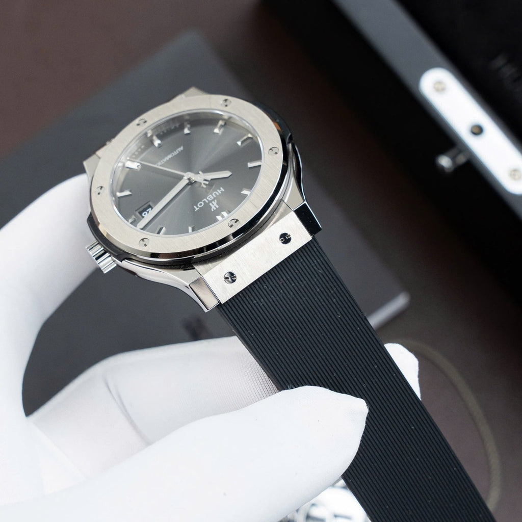 Hublot Classic Fusion Titanium Gray Dial Watch Movement SW300 Rubber Strap 42mm