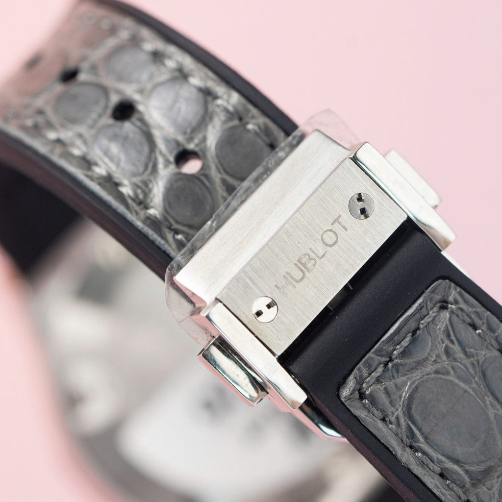 Hublot Classic Fusion  Watch Moissanite Diamond Gray Dial 33mm