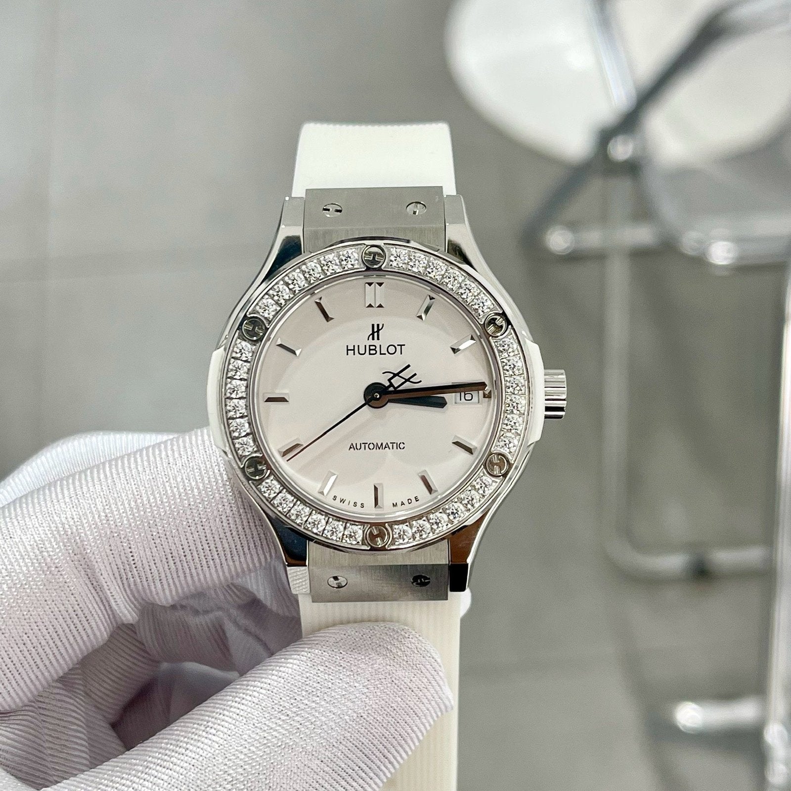 Hublot Classic Fusion White Rubber Strap Watch Swiss Movement 38mm