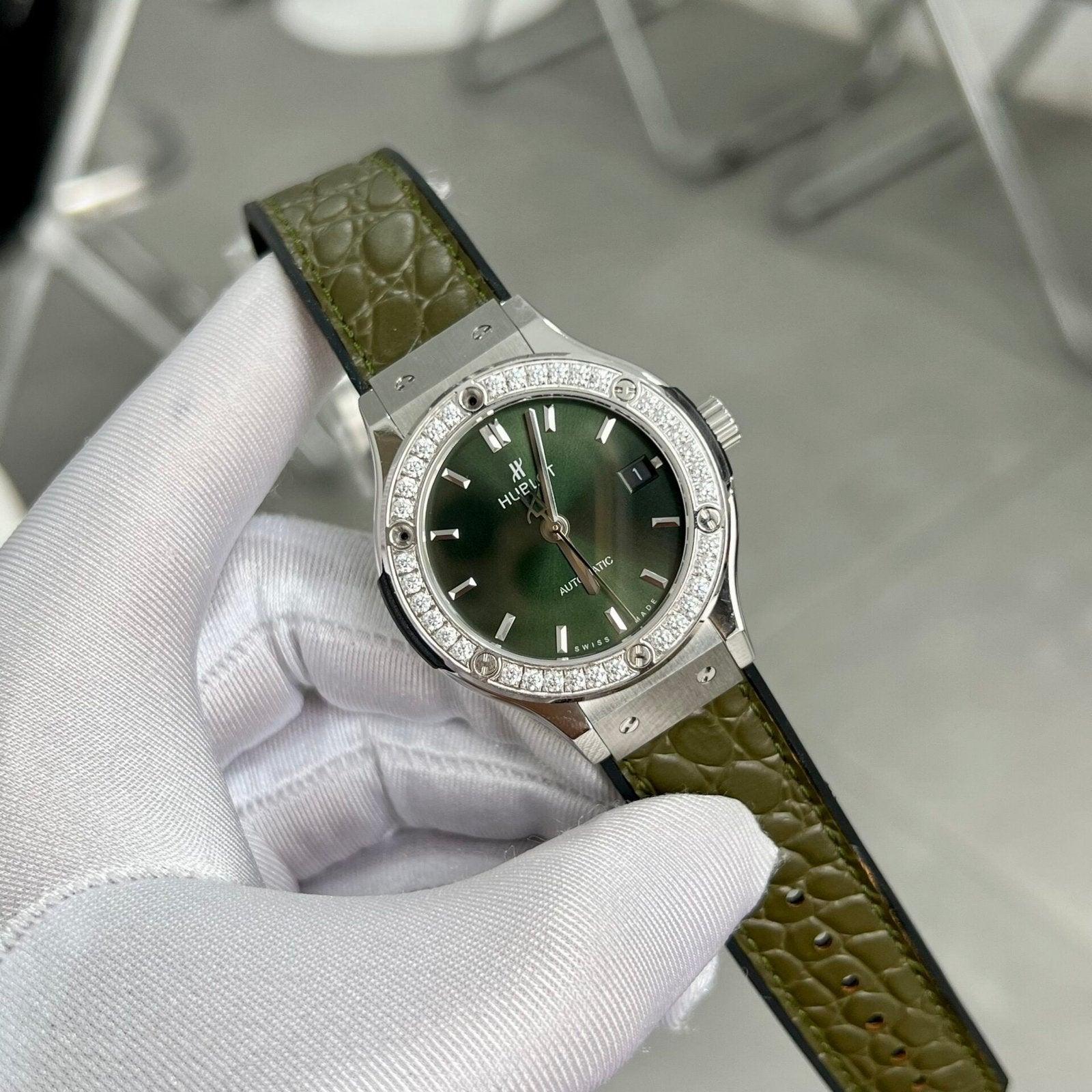 Hublot  Watch Green With Diamond Bezel 38mm