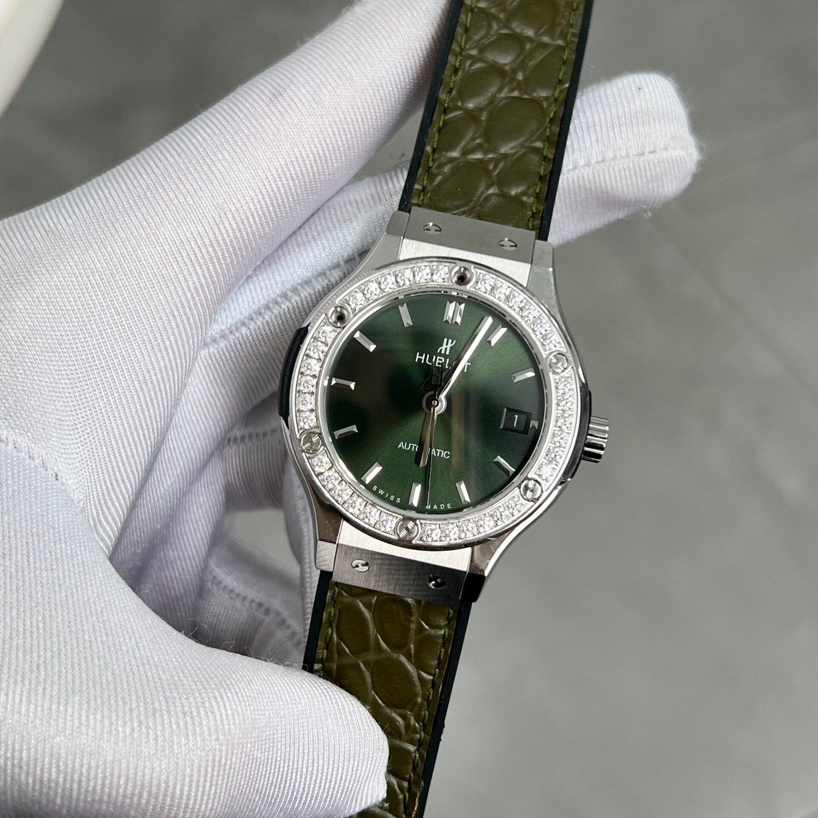 Hublot  Watch Green With Diamond Bezel 38mm