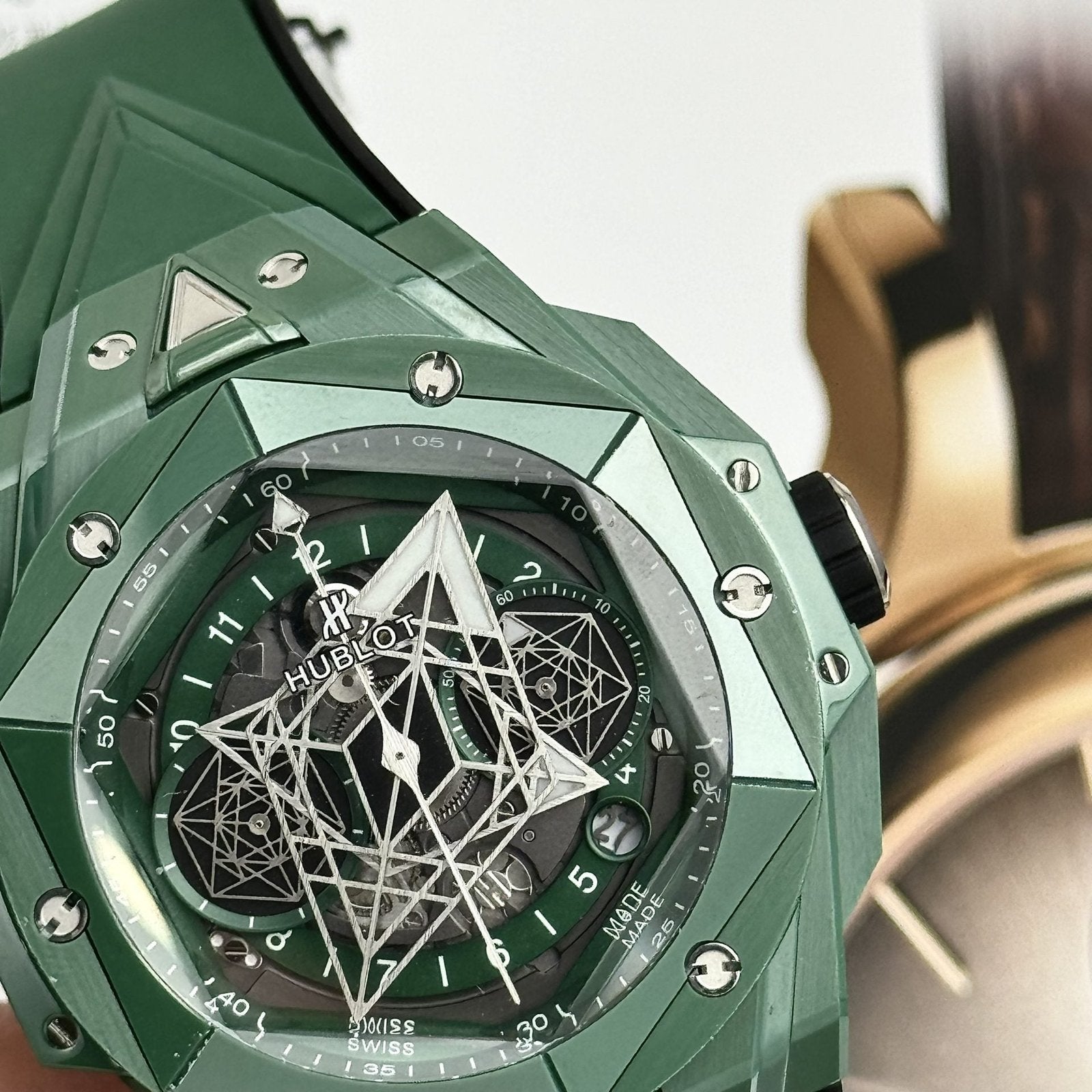 Hublot Watch Big Bang Sang Bleu II Green Ceramic 45mm