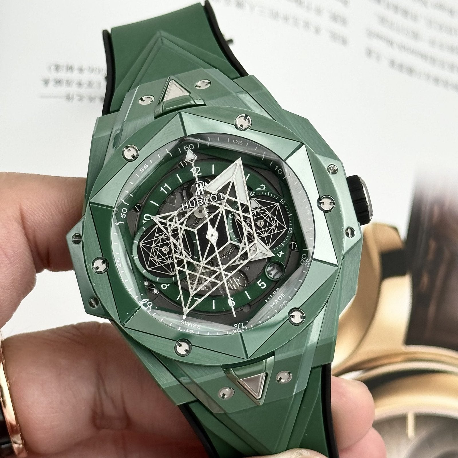 Hublot Watch Big Bang Sang Bleu II Green Ceramic 45mm