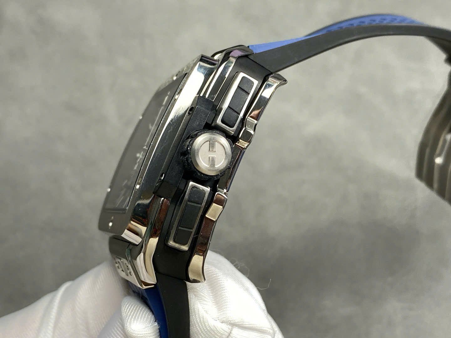Hublo Square Bang Unico Titanium Watch Blue Rubber Strap 42mm