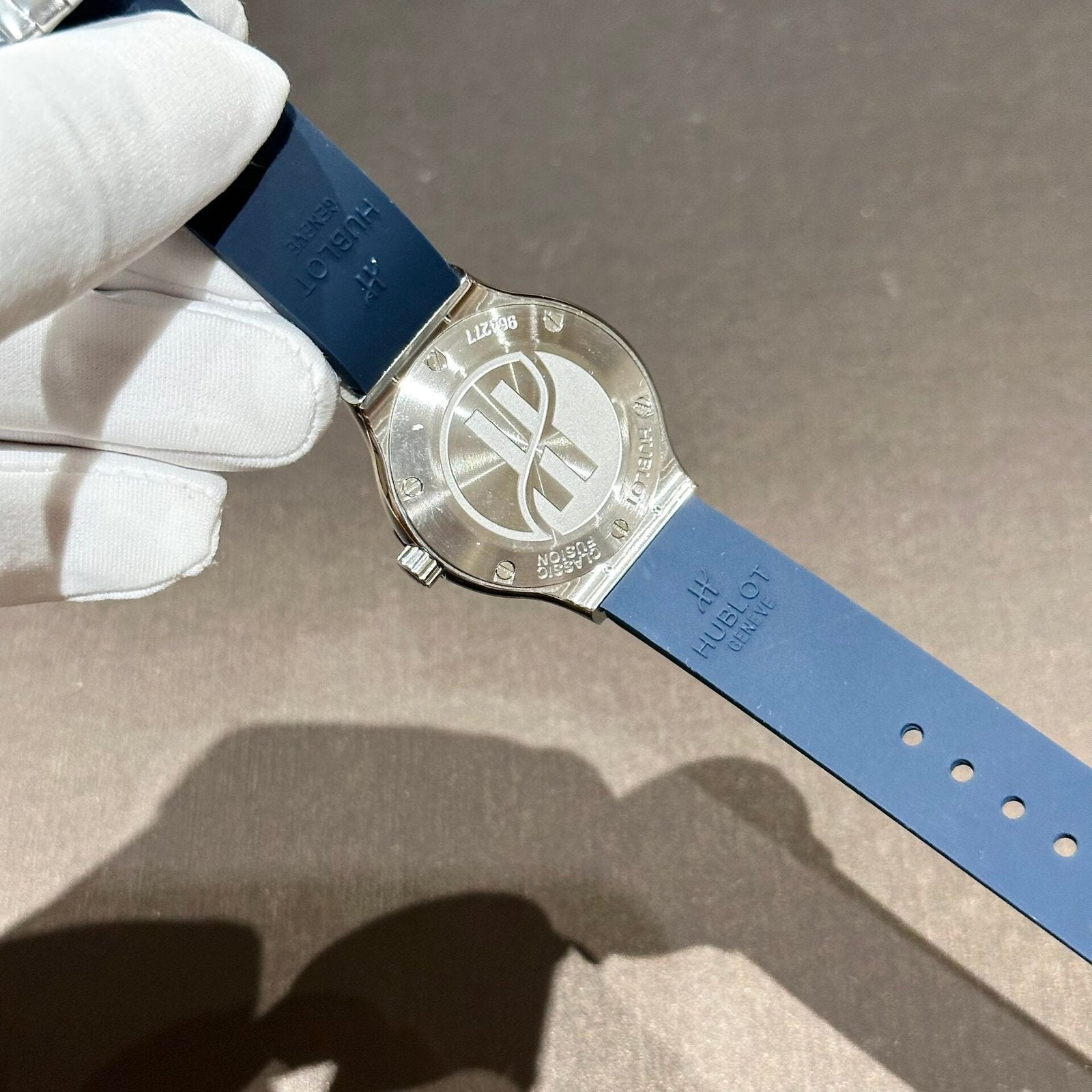 Hublot Classic Fusion Watch Blue Rubber Strap Moissanite Diamond 33mm