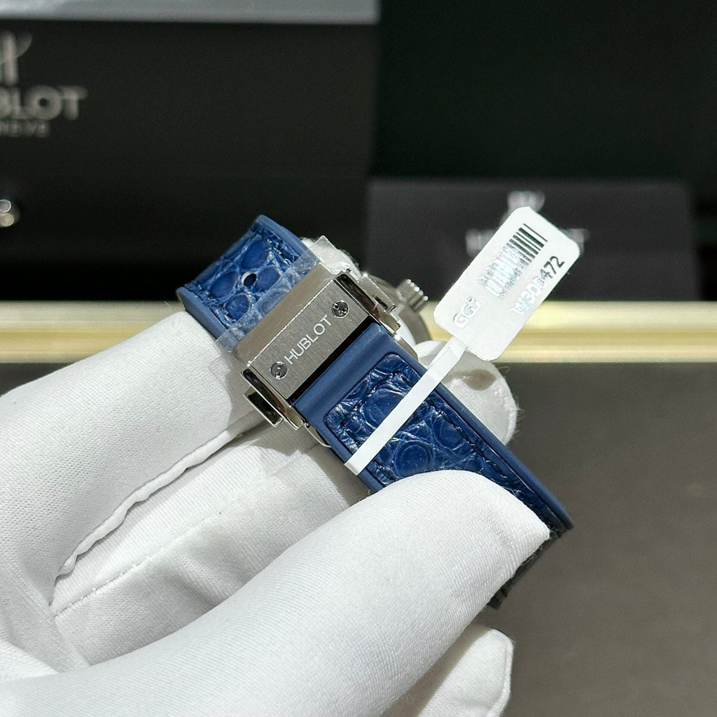 Hublot Classic Fusion Watch Blue With Moissanite Diamond 33mm