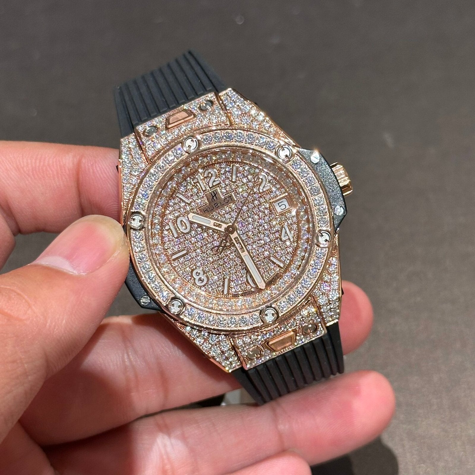 Hublot Watch One Click Gold Wrapped With Full Moissanite 39mm