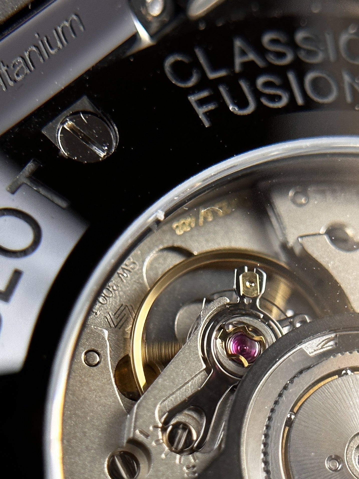 Hublot Classic Fusion Ceramic Watch With Stone Swarovski 42mm