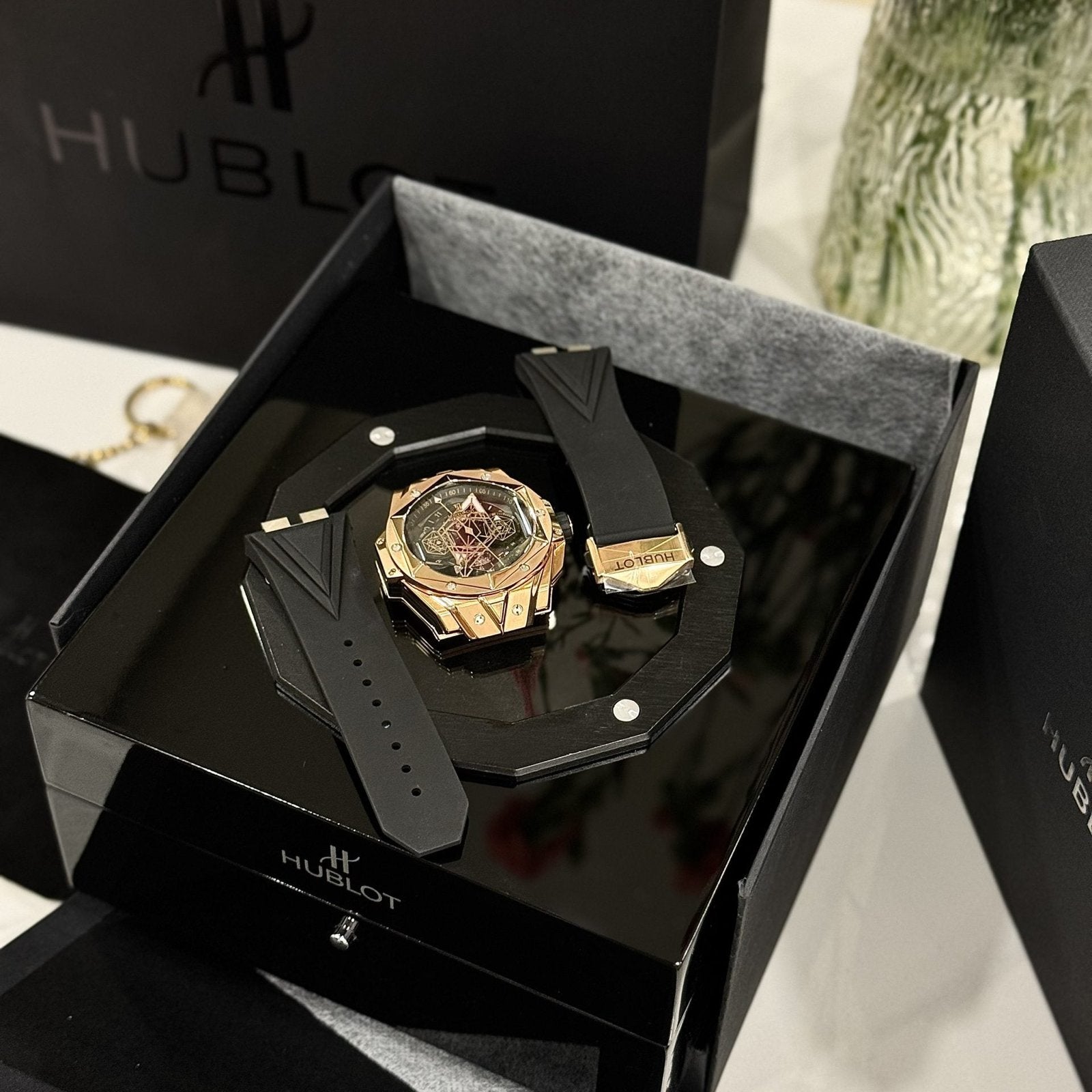 Hublot Watch Big Bang Sang Bleu ll King Gold Black Dial 45mm