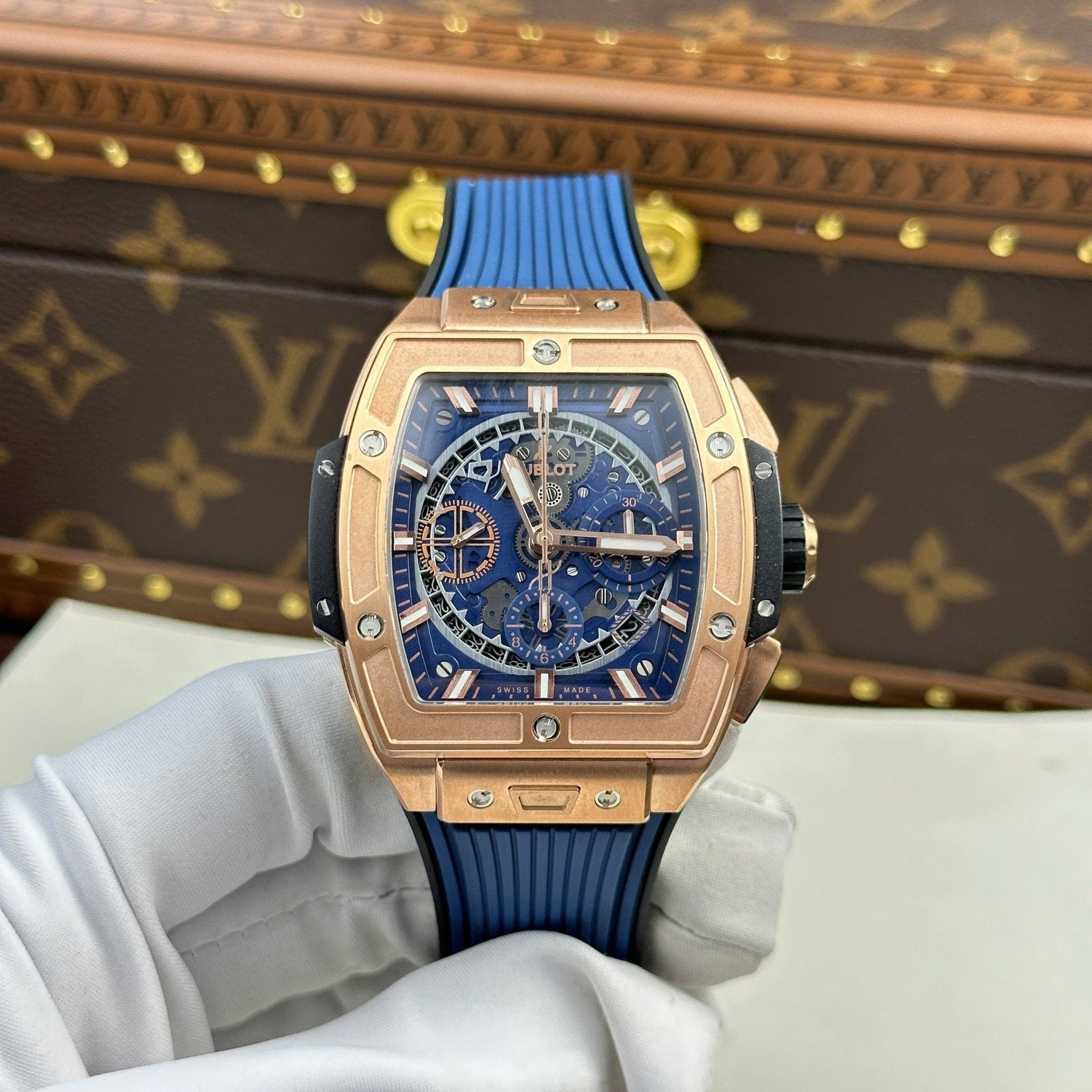 Hublot Spirit Of Big Bang King Gold  Watch Dial Blue 42mm