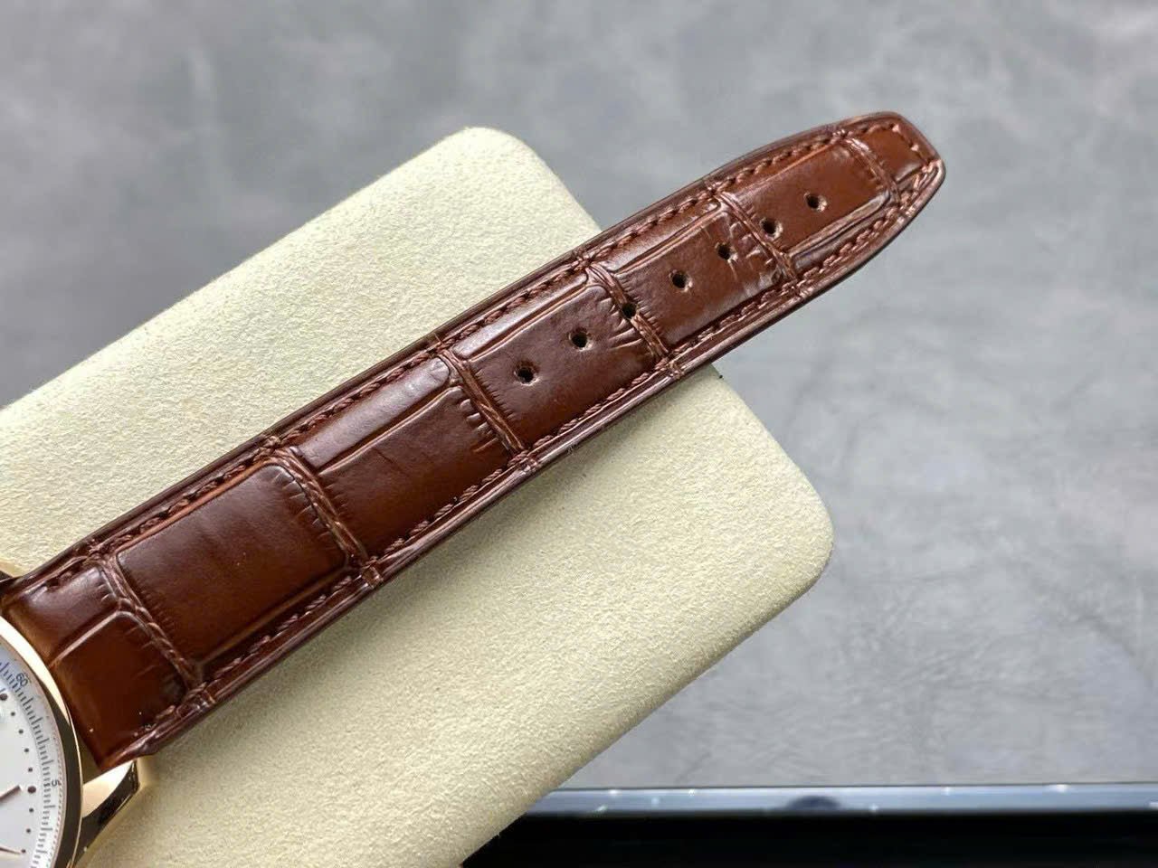 IWC Schaffhausen Watch White Dial Leather Strap 41mm