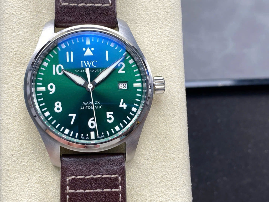 IWC Schaffhausen Pilot’s Mark XX Green Dial Watch 40mm