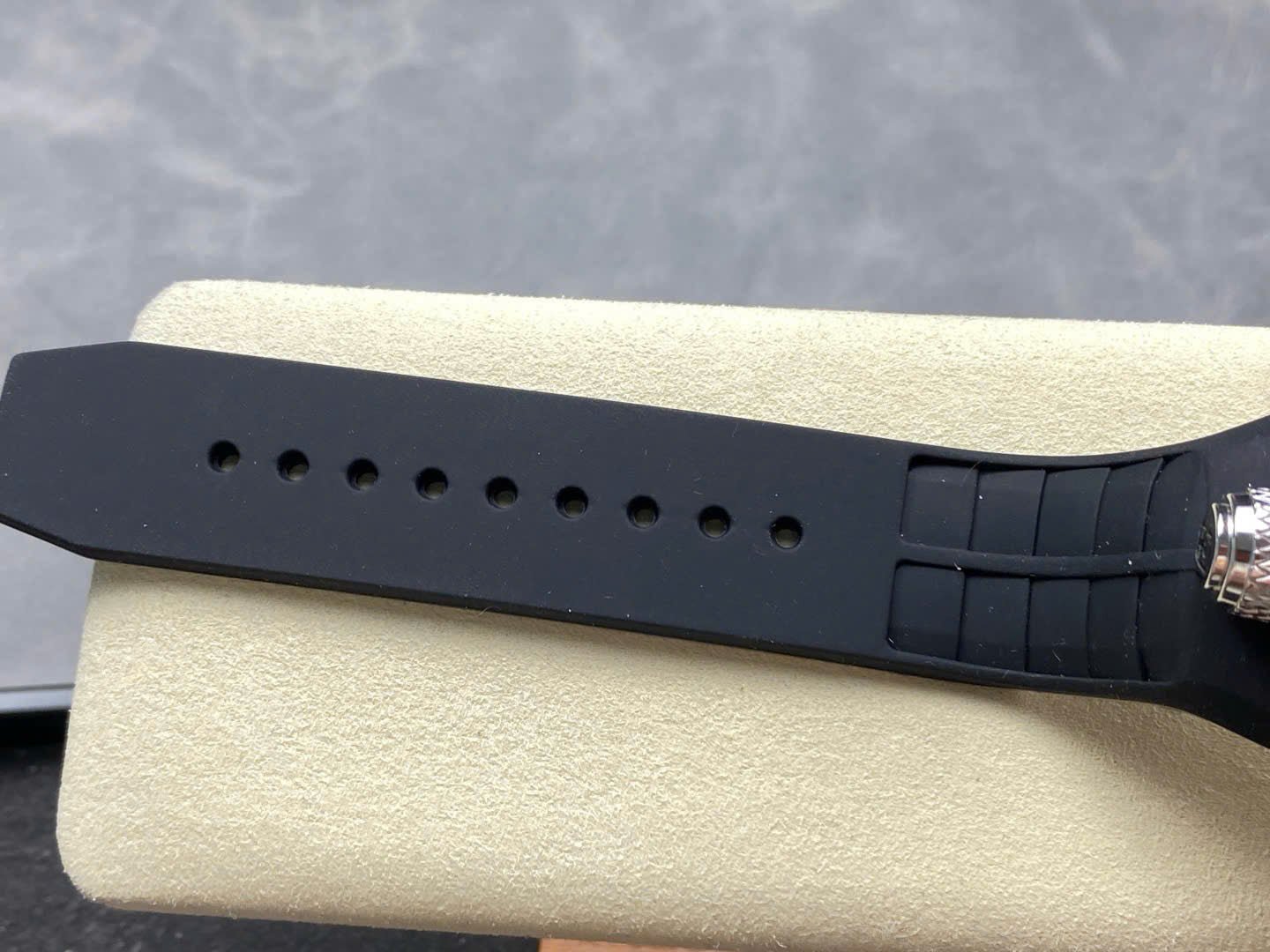 Jaboc &amp; Co Bugatti Watch Rubber Strap Black 52x48mm