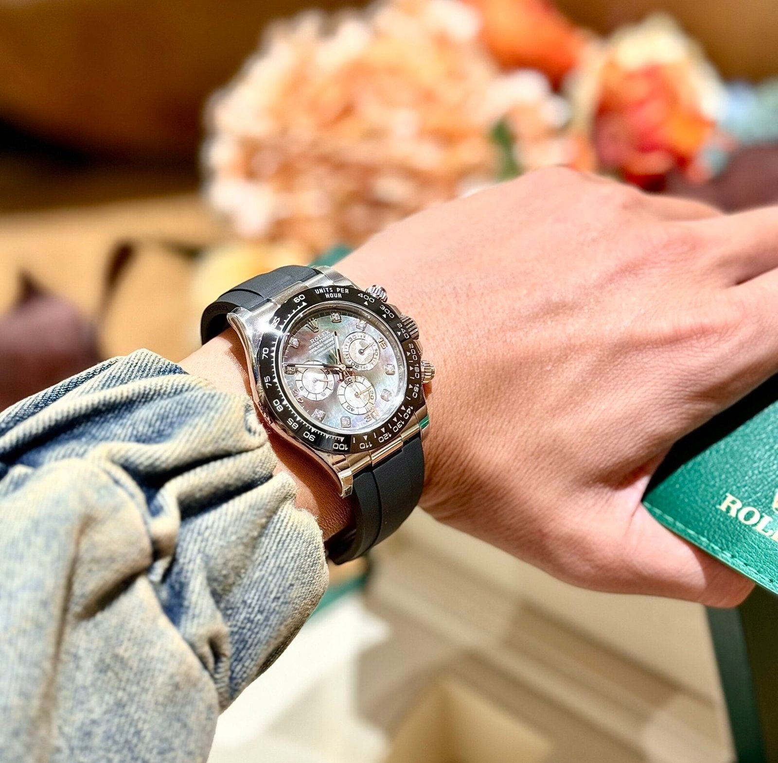 Rolex Watch Daytona Mother Of Pearl And Moissanite Diamonds Dial 40mm