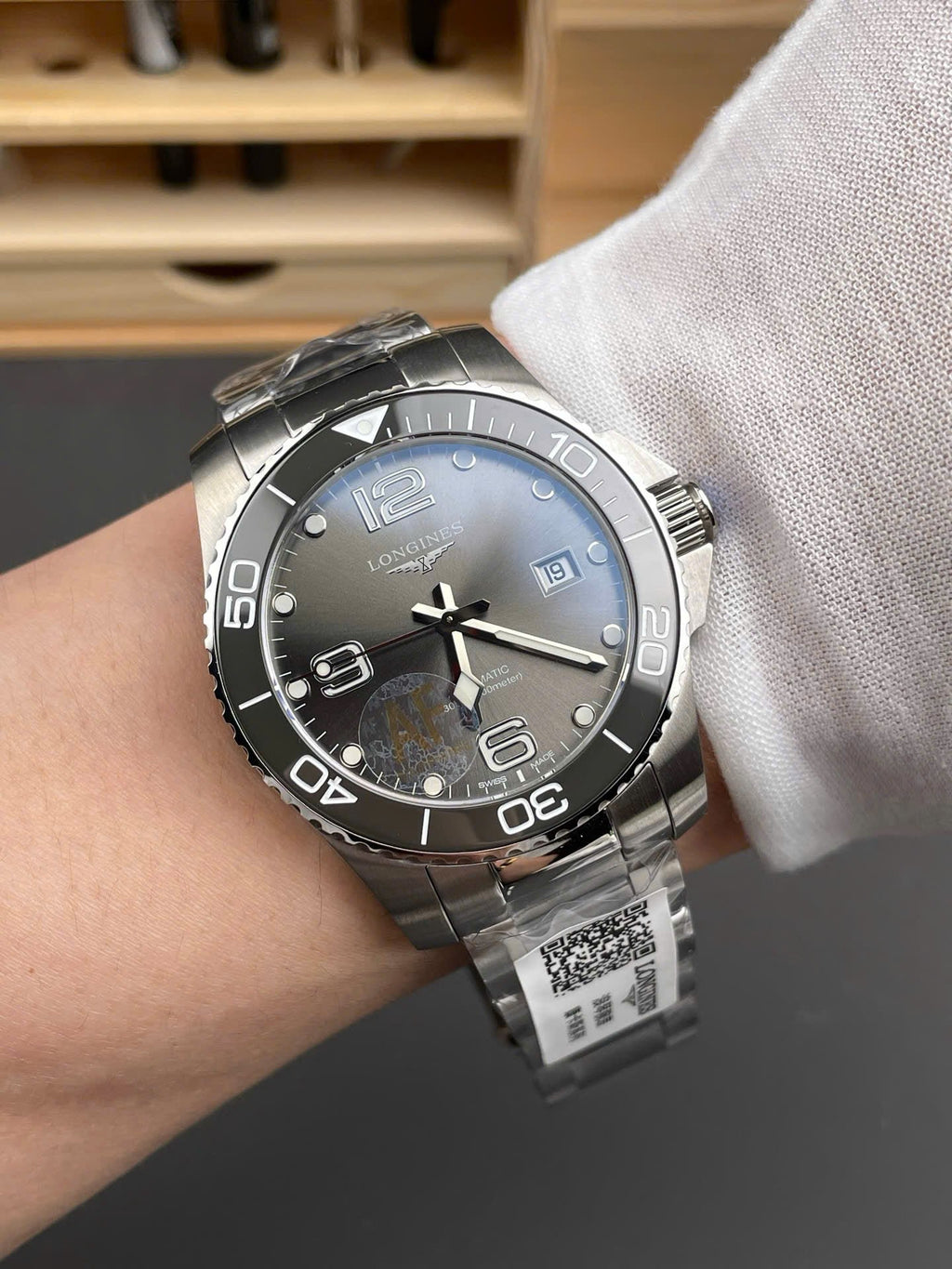 Longines Watch HydroConquest Gray Dial Automatic Swiss Movement 43mm