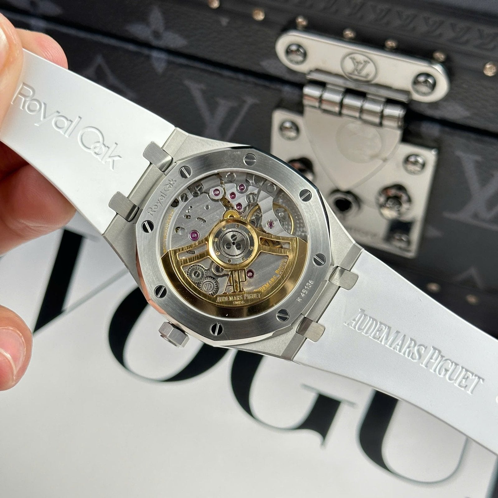 Audemars Piguet Royal Oak 15500 Watch White Dial 41mm