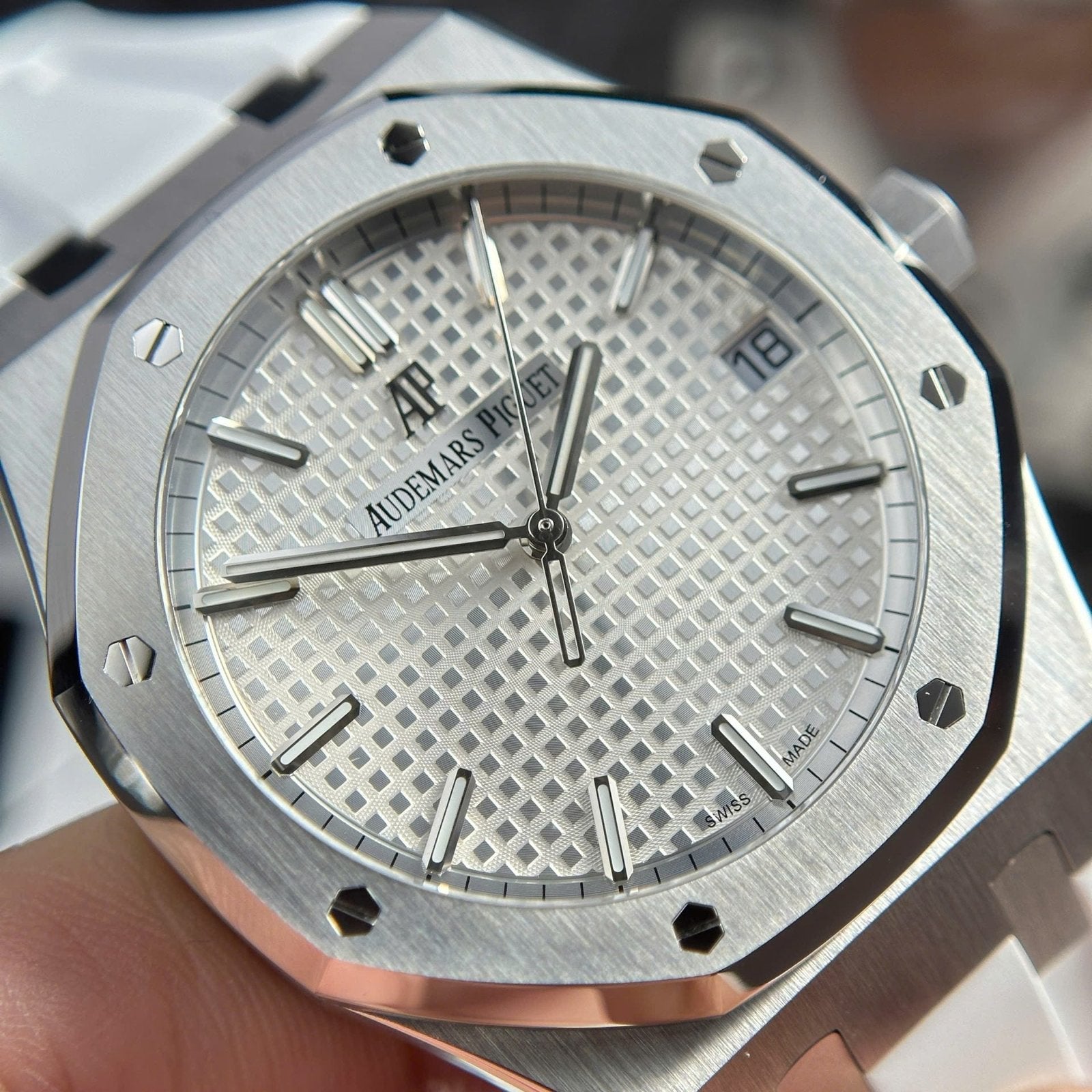Audemars Piguet Royal Oak 15500 Watch White Dial 41mm