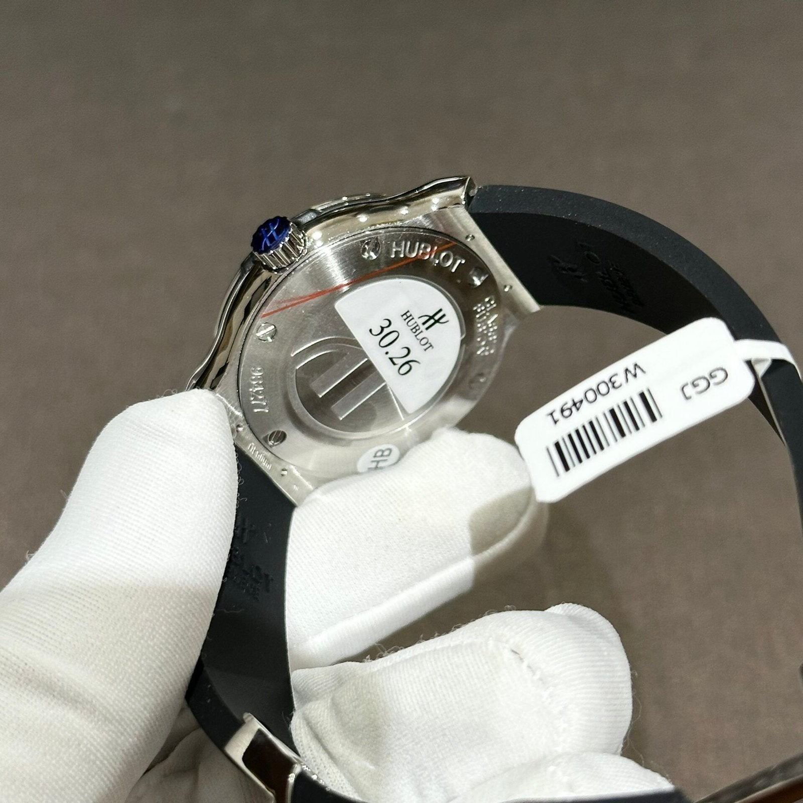 Hublot Watch With Moissanite Diamonds Rubber Strap 33mm